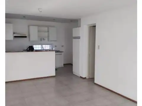 Casa en Alquiler con 1 cochera