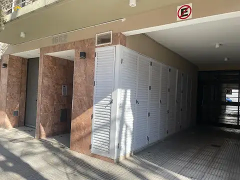 Paysandú 1900, Cochera Descubierta, Paternal