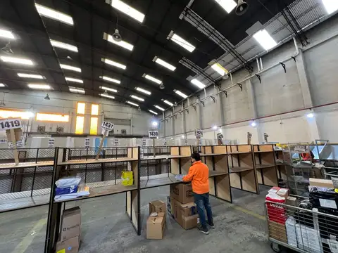 Galpon en Venta 38  mts Frente