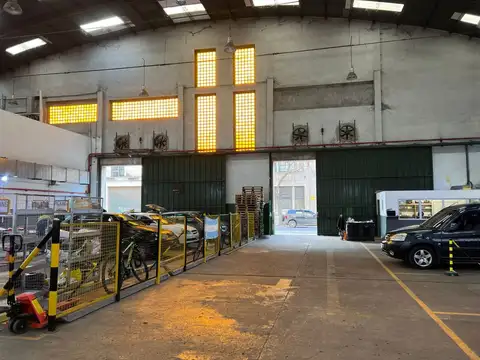 Galpon en Venta 34  mts Fondo