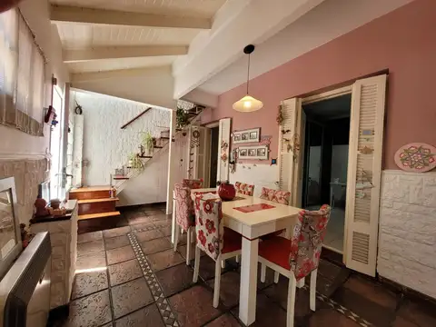 Depto Tipo Casa en Venta de 4 ambientes