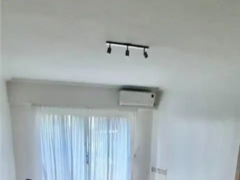 DEPARTAMENTO DE 3 AMBIENTES ,EN VENTA ,PISO ALTO EN CERRTO 500 COCHRA BAULERA