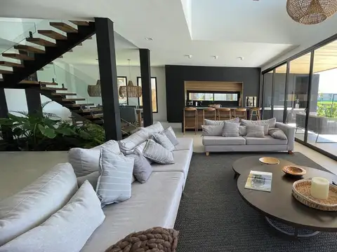 Casa en Venta de 4 dormitorios