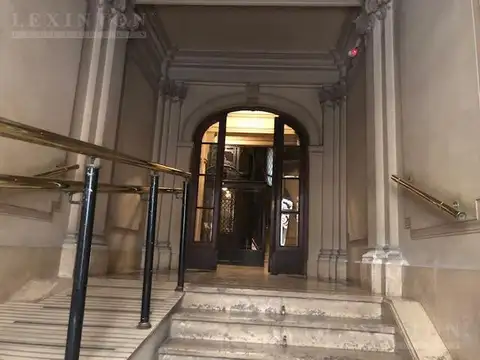 ÚNICO - MONUMENTO HISTÓRICO - ESTADO EXCELENTE   5/6 DESPACHOS  DEPOSITO / ESTUDIO   3 BAÑOS