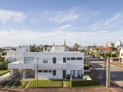 Casa en Alquiler Temporal de 4 dormitorios