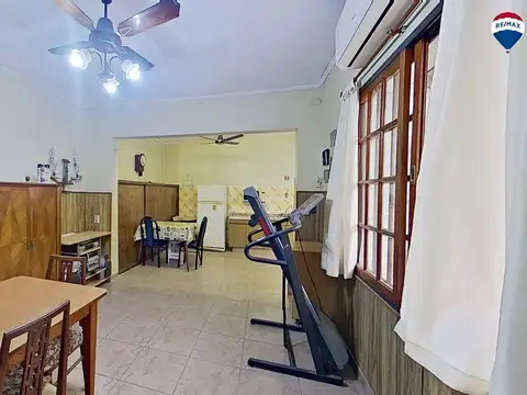 VENTA PH 4 AMB COCHERA PATIO AVELLANEDA CENTRO