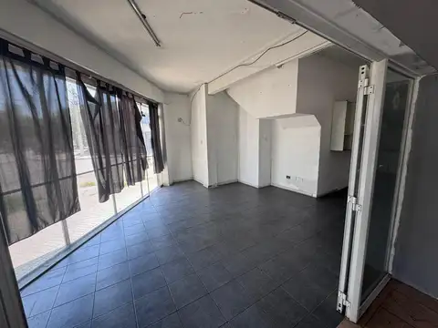 Local en Barrio Industrial