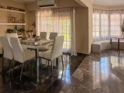 Casa en Venta en Florencio Varela, USD 240.000