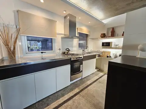 Niceto Vega  al 5600