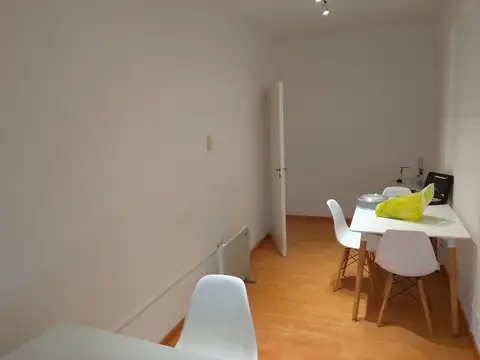 Oficina en Venta 65 años