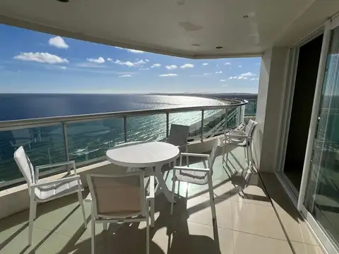 Departamento en Venta con 3 cocheras