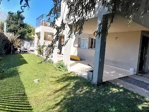VENTA CASA 4 AMB CON PARQUE , MAR DEL PLATA