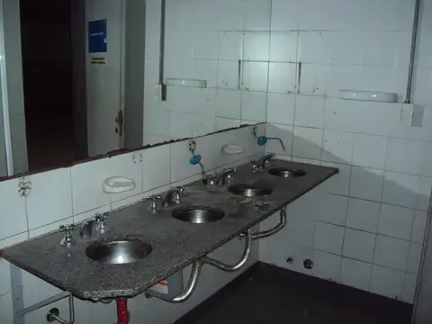 A 100 MSTROS DE LA AV. 9 DE JULIO