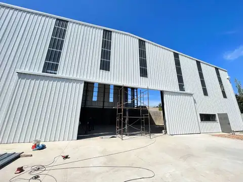 Galpon en Alquiler en Garin, USD 5.400