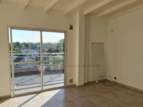 Departamento en Venta en Jose Leon Suarez, USD 115.000