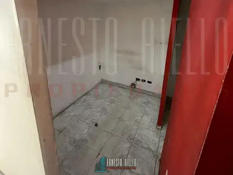 ALQUILER LOCAL COMERCIAL EN QUILMES CENTRO.