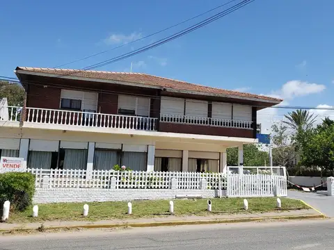 Av. 1 e/ Paseo 107 y 108