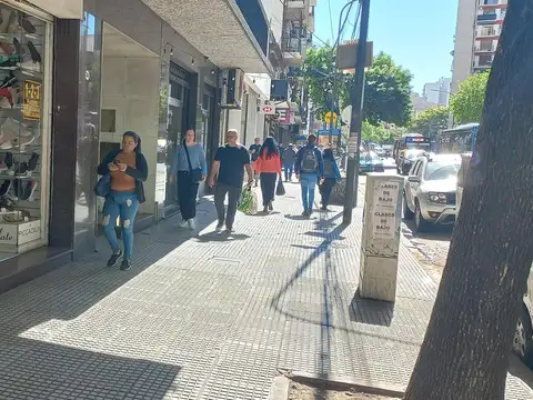 Local en Alquiler en Almagro, $ 3.000.000