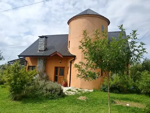 Hermoso chalet en venta en Haras Latina, barrio sin expensas. Tristán Suárez, Ezeiza.