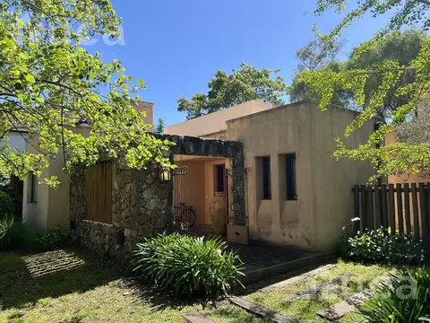 Casa en Alquiler Temporal con 1 cochera