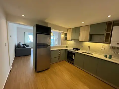 3 AMBIENTES AL FRENTE TOTALMENTE RECICLADO