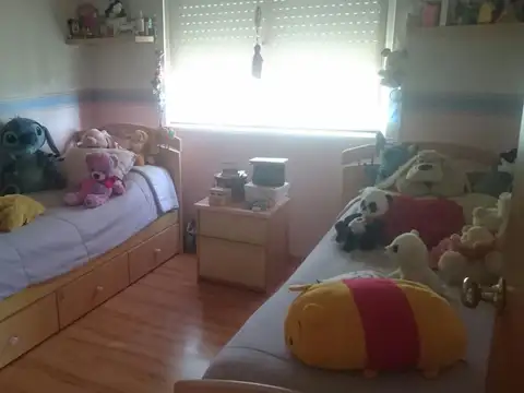 DEPARTAMENTO DE 4 AMB EXTERNO. COCHERA. RECICLADO. APTO CREDITO