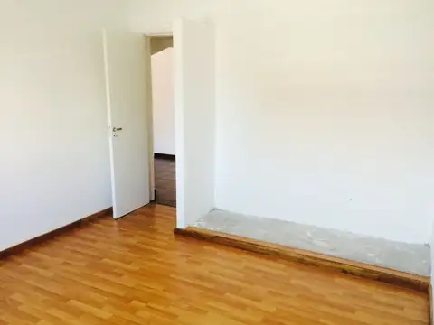 17 COCHERAS CON CASA EN VENTA EN DON BOSCO