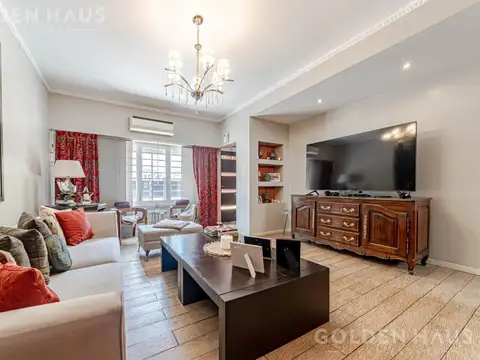 Casa 6 ambientes con 4 baños