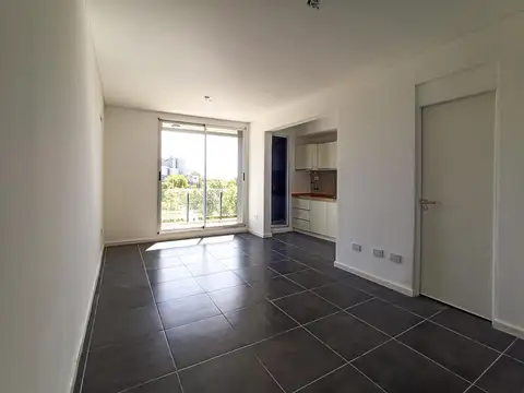 Departamento monoambiente con parrilla y frente a Tifón