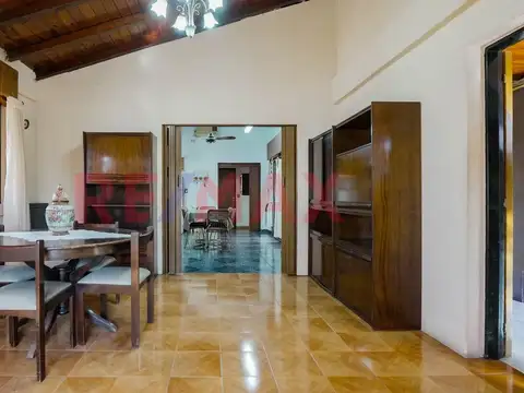 Depto Tipo Casa en Venta de 4 dormitorios