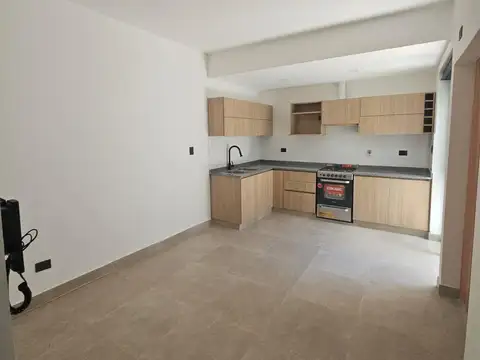 Depto Tipo Casa en Venta al Este