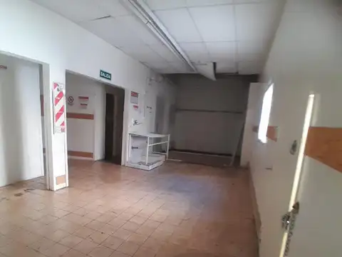 Local en Alquiler en Nuñez, USD 8.000