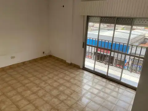 Almirante Brown 2929 , Piso 2