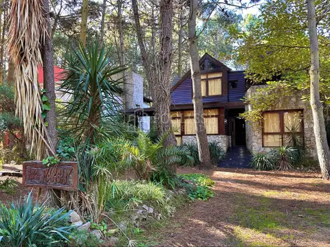 Excelente Casa de 4 ambientes en Mar de las Pampas