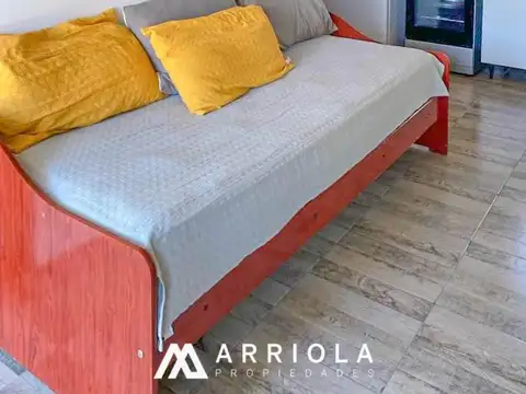 Casa 2 ambientes con 1 baño