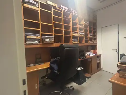 Oficina en Alquiler al Norte