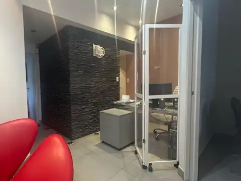 Oficina en Alquiler al Norte