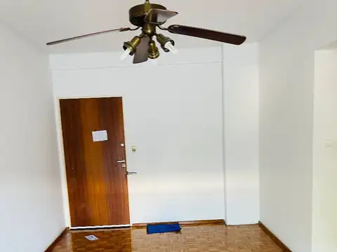 Departamento en Venta en Coghlan, USD 78.000