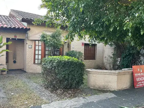Casa 3 ambientes con 1 baño