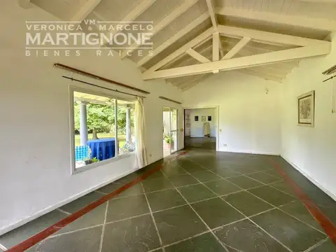 Casa 5 ambientes con 3 baños