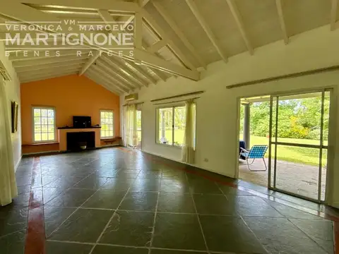 Casa en Venta con 5 cocheras