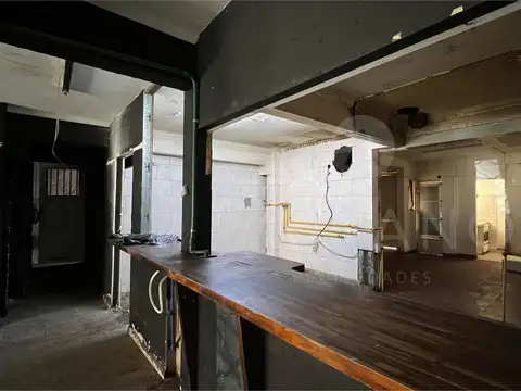 Local en Alquiler 45 años