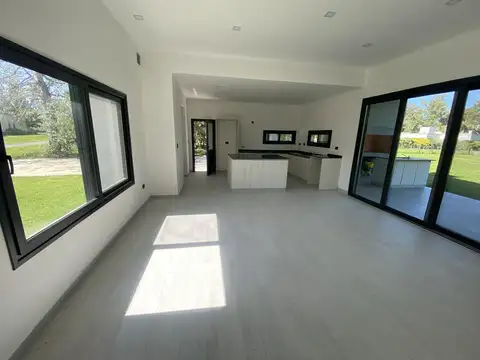 Venta casa 4 amb a estrenar Santa Irene Comarcas Lujan