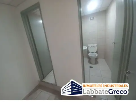 DEPOSITO DENTRO DE PREDIO INDUSTRIAL