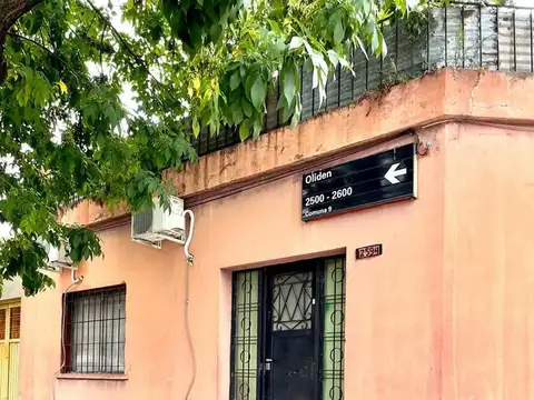 Casa en esquina 5 Ambientes Lote Propio 120m2 con terraza RE