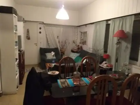 CASA AMERICANA 3 AMBIENTES EN LOS POLVORINES. CALLE ALICE 100