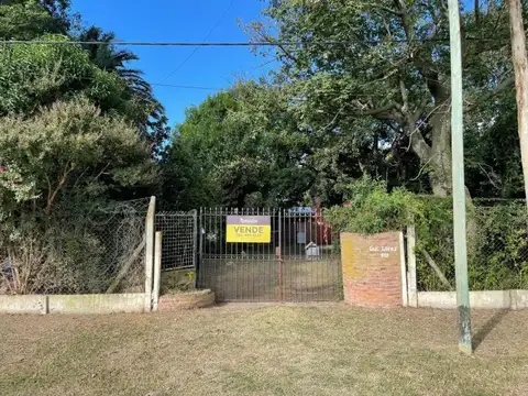 Casa sobre dos lotes