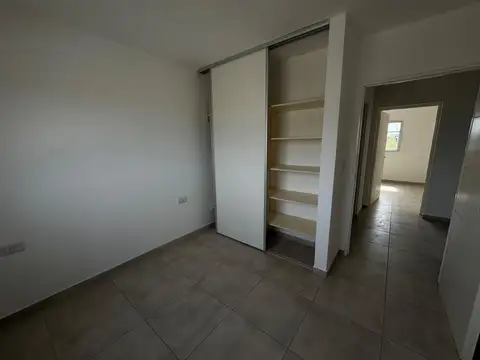 Casa en Alquiler con 1 cochera