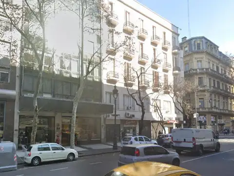 Oficina 4 ambientes con 3 baños