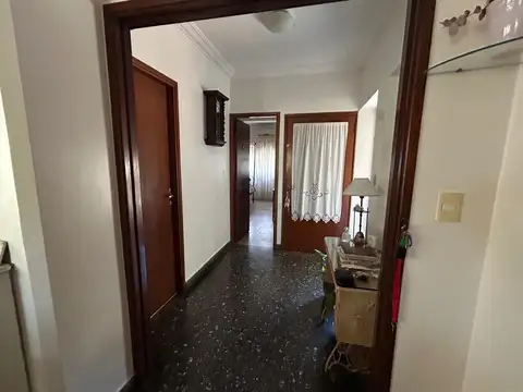 Depto Tipo Casa en Venta 35 años